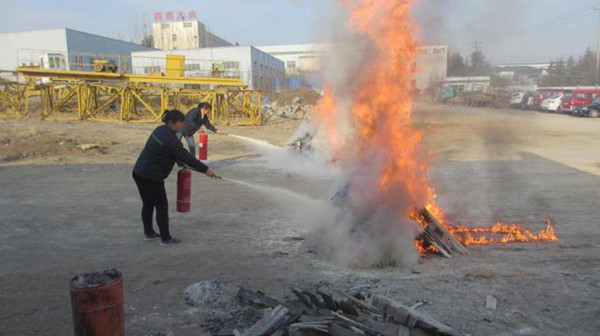 名士達家具漆泰安生產(chǎn)基地消防演習取得圓滿成功